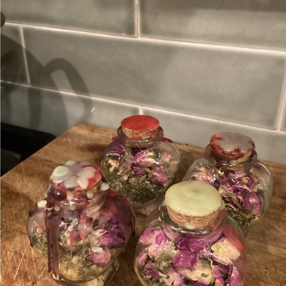 Spell jar Love intention witch jar handmade โค๏ธ๐นโจ๐ฟ๐โค๏ธ๐๐๐๐๐๐ฎ๐๐๐๐ธ - Picture 15 of 16